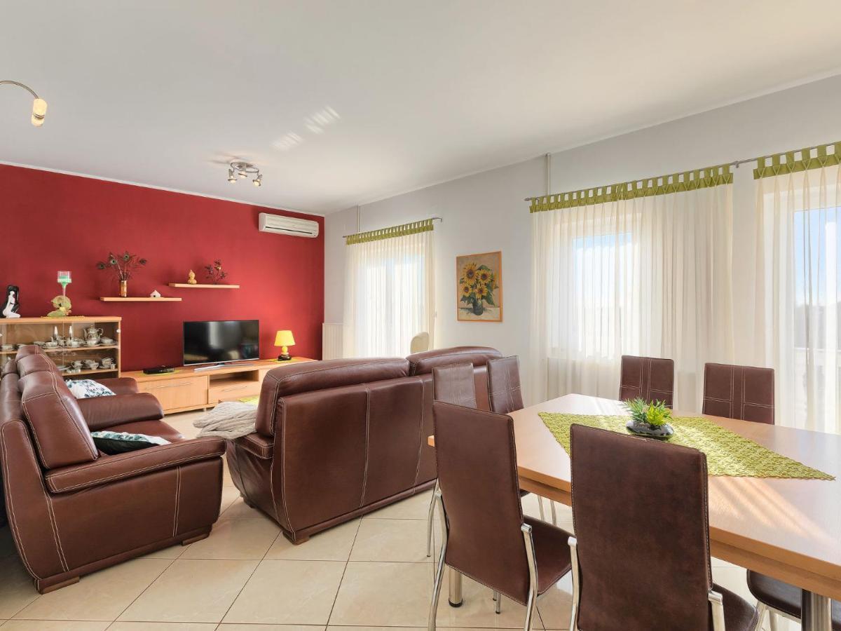Apartment Laura By Interhome Galižana Exteriér fotografie